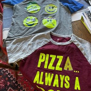 One red boys Gap T-Shirts size L (10)